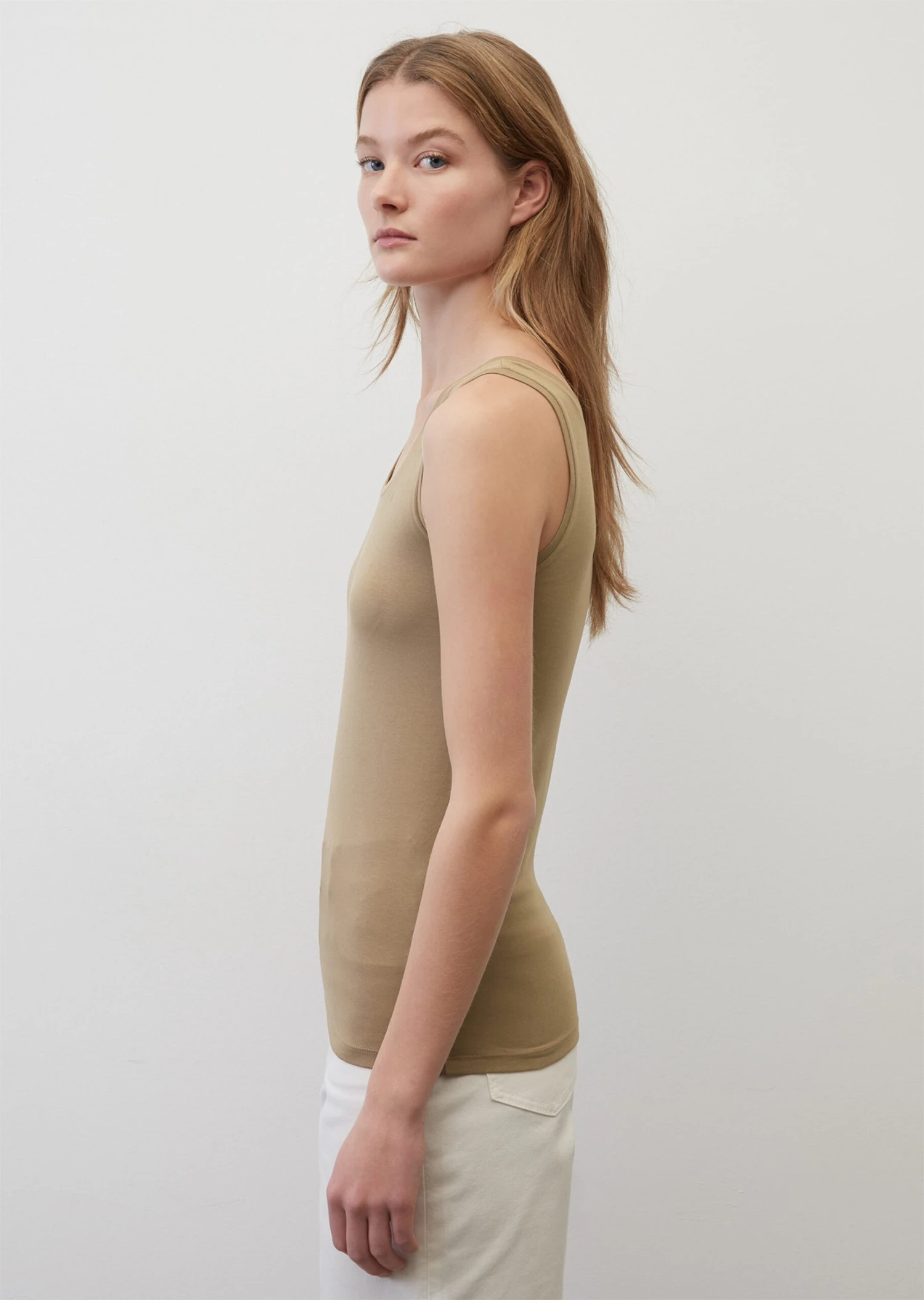 Marc O'Polo Sleeveless Top, Slim Fit Made Of Stretchy Organic Cotton Jersey 8 Marc O'Polo Sleeveless Top, Slim Fit Made Of Stretchy Organic Cotton Jersey – Bild 6