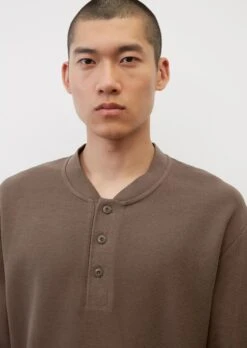 Marc O'Polo Relaxed Long-sleeved Serafino Top Made Of Micro Waffle Textured Jersey -FashionLust Verkaufs-Shop d08c216ed2a683a10214338a266906cc