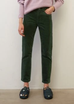 Marc O'Polo LINDE Trousers In A Straight, Cropped Cut With A High Waist Made Of Stretch Cotton Velvet -FashionLust Verkaufs-Shop d5fc10d04762b6de0a7c8ac52d99e5e4