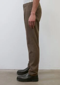 Marc O'Polo Pants Model OSBY Jogger Pleats Tapered Made From Organic Cotton Mix -FashionLust Verkaufs-Shop daddd94a466c8be42a5c0aaf4577aa0b