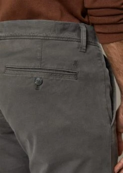 Marc O'Polo STIG Shaped Chinos Made From Organic Cotton Mix -FashionLust Verkaufs-Shop dc939294763f4e1b018fdca702a44062