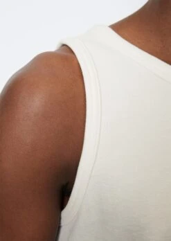 Marc O'Polo Tank Top In A Shaped Fit Made Of Pure Organic Cotton -FashionLust Verkaufs-Shop dd817259e5303ad5365902a6d93a2399