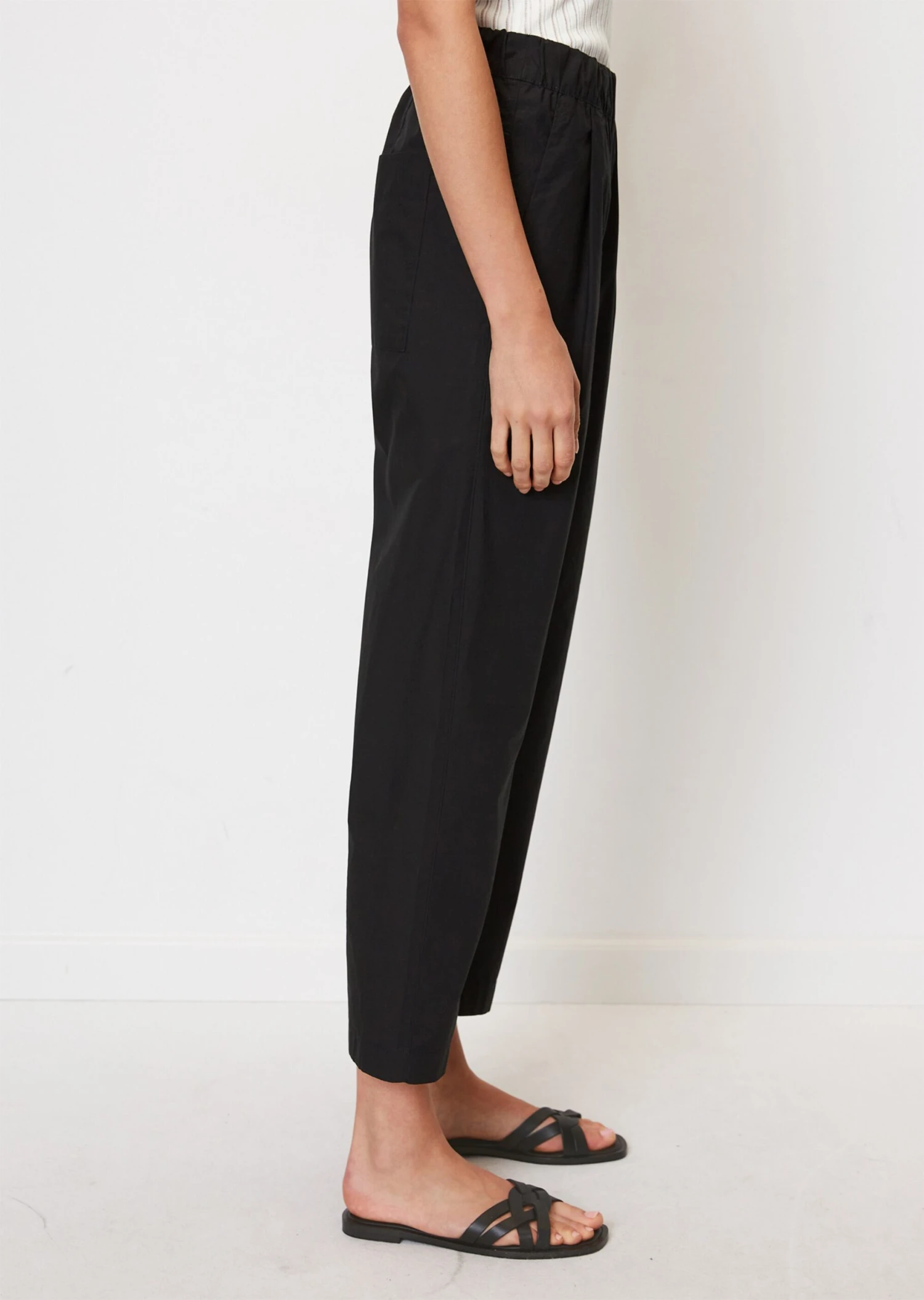 Marc O'Polo Trousers In A Tracksuit Bottoms Style Made Of Paper Touch Poplin 8 Marc O'Polo Trousers In A Tracksuit Bottoms Style Made Of Paper Touch Poplin – Bild 6