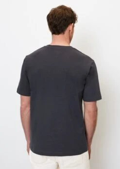 Marc O'Polo T-shirt Regular With An Elegant, Curved Logo Print -FashionLust Verkaufs-Shop e5ff4d57ec41bb09101e9bcd4c79edf3