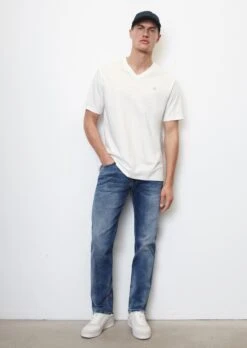 Marc O'Polo Basic V-neck T-shirt, Regular Fit Made From Pure Organic Cotton