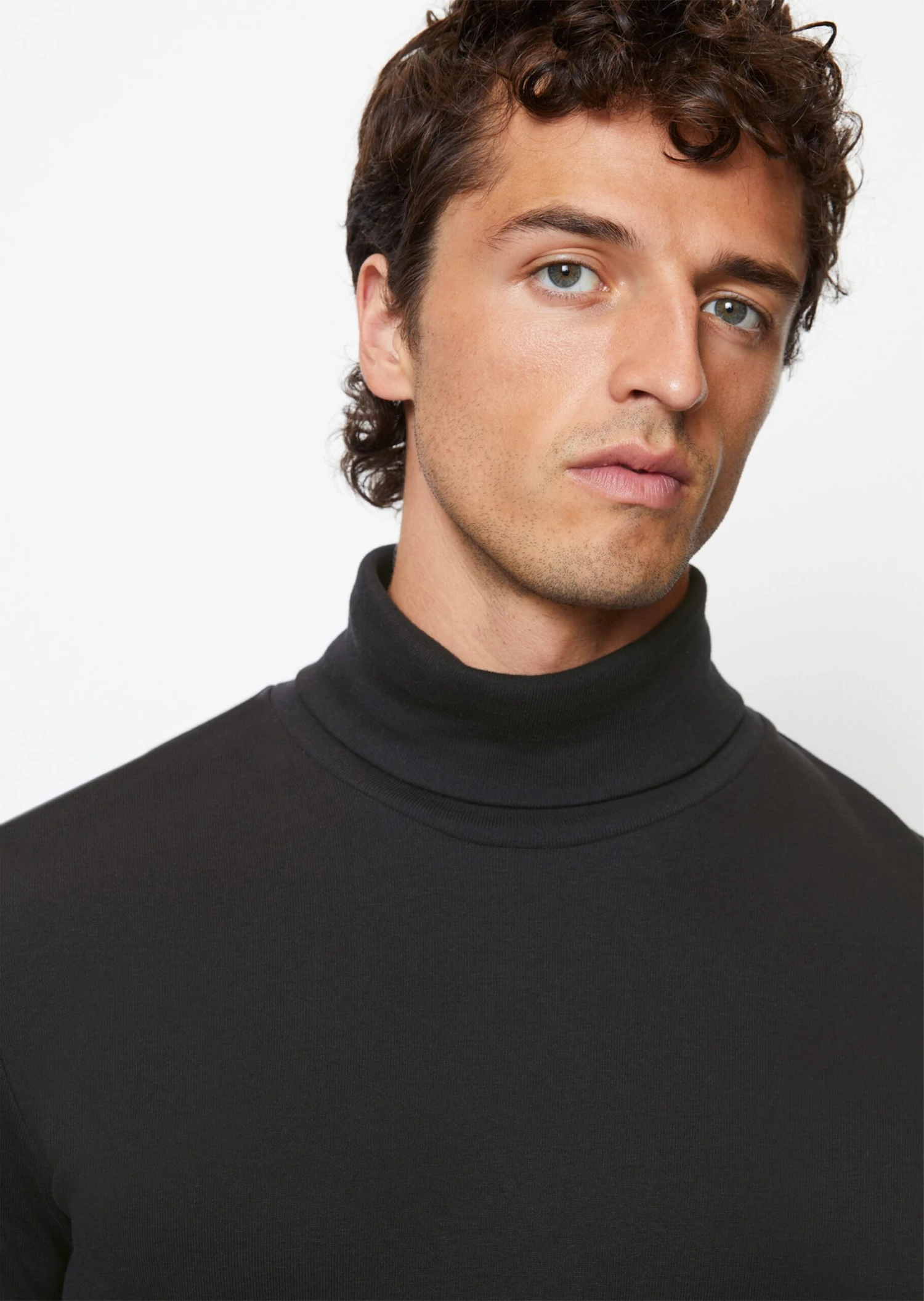 Marc O'Polo DfC Longsleeve Shaped With Turtleneck 4 Marc O'Polo DfC Longsleeve Shaped With Turtleneck – Bild 2