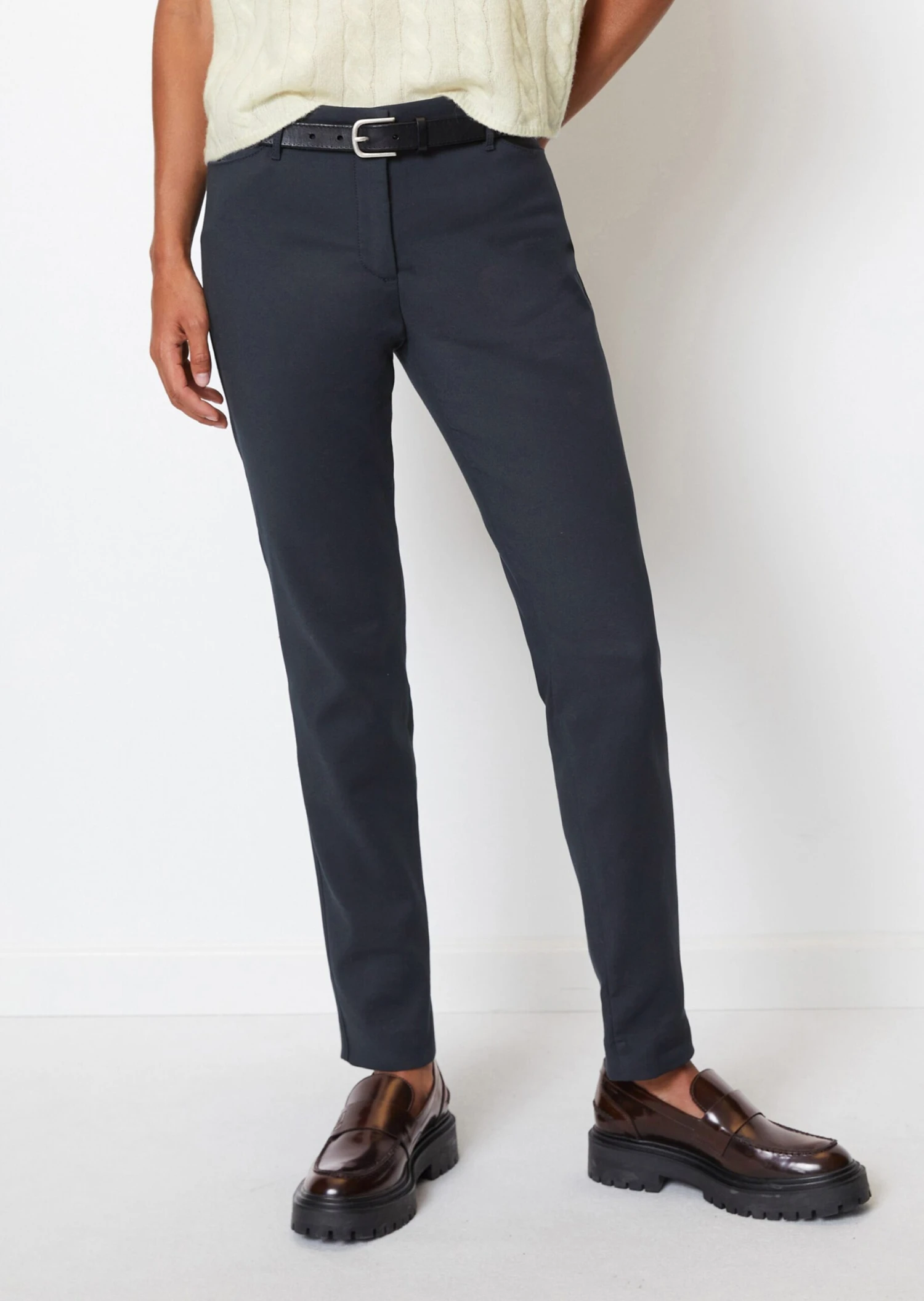 Marc O'Polo Trousers Model TIVA Slim Made From Stretchy Twill 6 Marc O'Polo Trousers Model TIVA Slim Made From Stretchy Twill – Bild 4