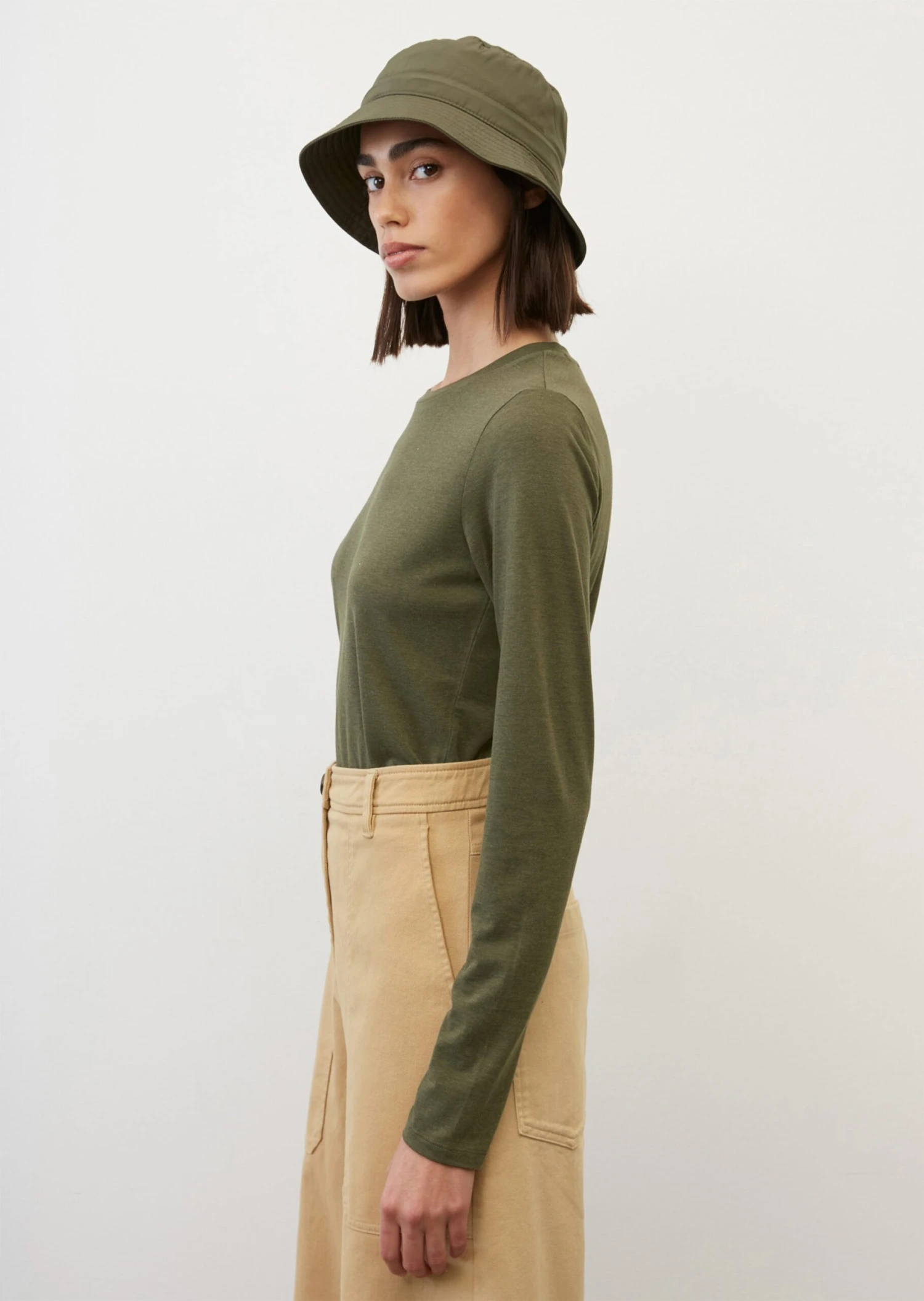 Marc O'Polo Long Sleeve Top With A Round Neckline, Regular Fit Made Of An Organic Cotton And Cupro Blend 8 Marc O'Polo Long Sleeve Top With A Round Neckline, Regular Fit Made Of An Organic Cotton And Cupro Blend – Bild 6